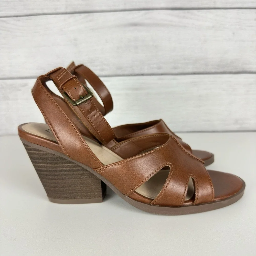 Frye and Co. Women's Brown Gelsey Heeled Open Toe Sandals Size 6.5 Vegan Leather